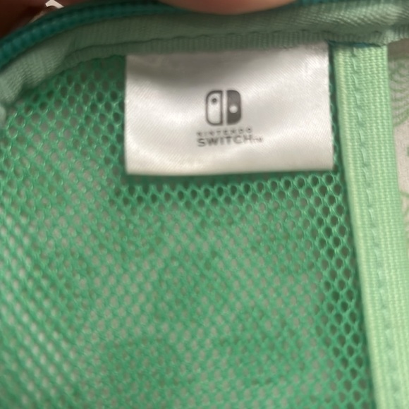 Animal Crossing Nintendo Switch Case from 2020 - Picture 10 of 14